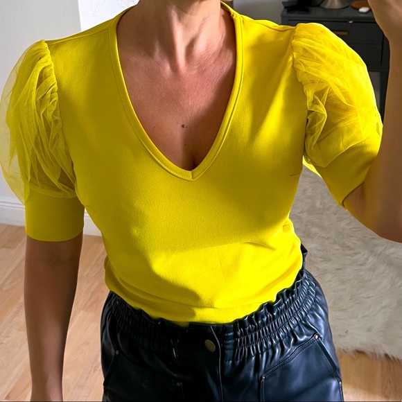 Ina Tops - Bright Puff Sleeve Beautiful Top Stretchy Material